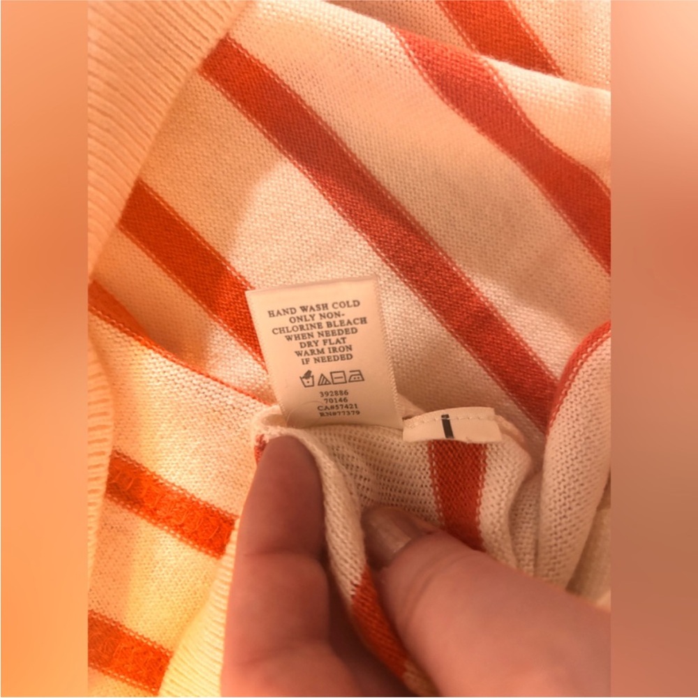 Viscose Blend Ann Taylor
Striped Sweater with Orange sequence Petite Medium - Picture 12 of 12
